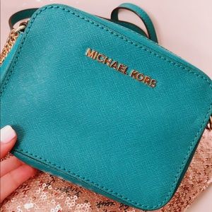 Michael Kors Jet Set Crossbody